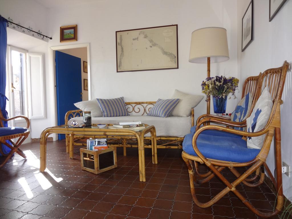Torrione San Giovanni I Террачина Экстерьер фото